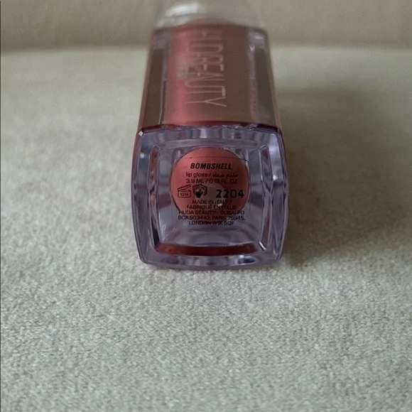 Huda Beauty Faux Filter Lipgloss in BOMBSHELL - Picture 5 of 5